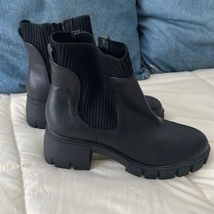 Universal Threads Black Chunky Boots
